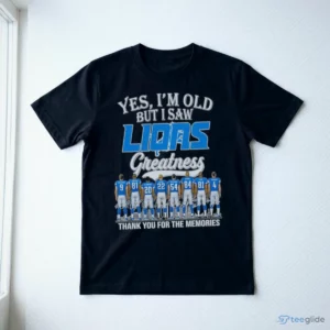 Yes, I'M Old But I Saw Buccaneers Greatness Thank You For The Memories Team Sports Skyline Signature T-Shirt, Ladies Tee 2 yes i m old but i saw buccaneers greatness 3
